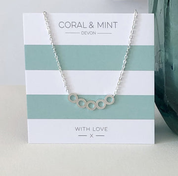 Five Circle Necklace   Coral and Mint